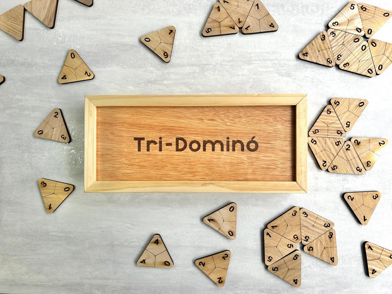 Tri-domino